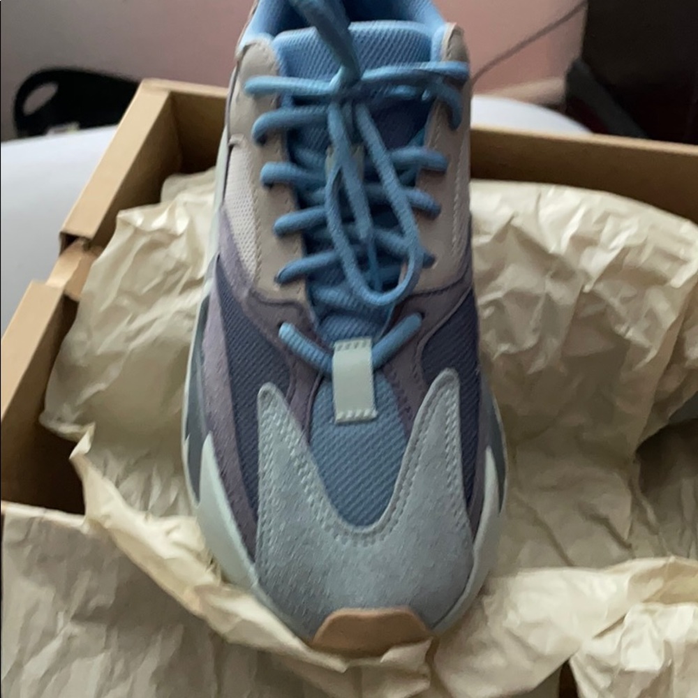 Yeezys - Picture 5 of 9